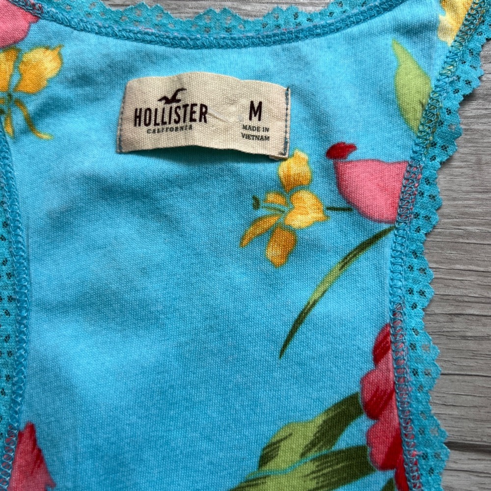 VGT Hollister Women Y2K Blue Tropical Floral Lace Trim Racerback Tank Top Medium - Picture 2 of 8